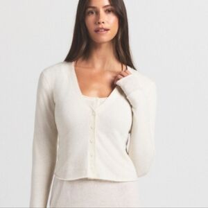 SKIMS Authentic Featherweight Cashmere Cardigan NWT Egret Color Size MED